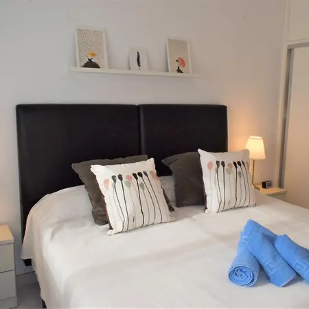 Edf Gaviota 1º2 아파트 *